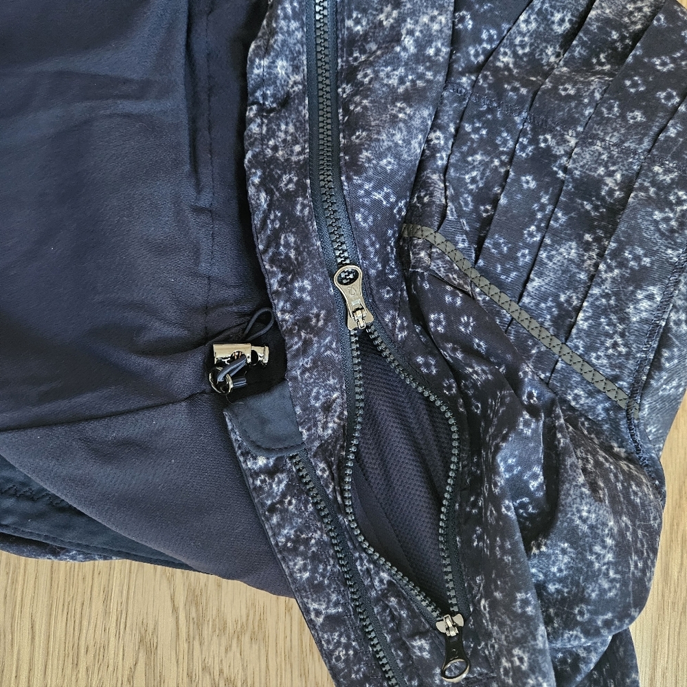 Lululemon Spring Forward Jacket Women 8 Kanoko Twist Inkwell Ghost Navy Hooded - Picture 5 of 12